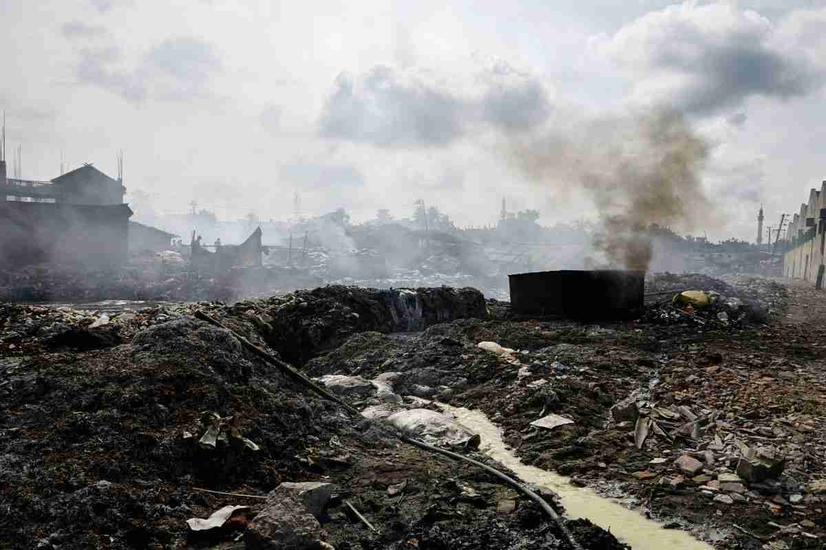 La città di Dacca in Bangladesh preda dello smog